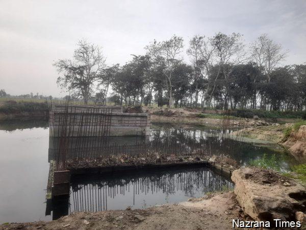 ਰਾਣਾ ਕਾਲਾ ਨਹਿਰ ਦਾ ਪੁਲ ਨਾ ਬਣਨ ਕਾਰਨ ਦਰਜਨਾਂ ਪਿੰਡਾਂ ਦਾ ਸੰਪਰਕ ਟੁੱਟਿਆ, ਲੋਕ ਪਰੇਸ਼ਾਨ