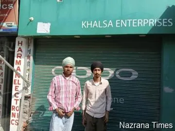 ਕਸਬਾ ਟਾਂਗਰਾ ਬੀਤੀ ਰਾਤ ਮੋਬਾਇਲਾਂ ਦੀ ਦੁਕਾਨ ਦਾ ਸ਼ਟਰ ਤੋੜ ਕੇ ਮੋਬਾਇਲ ਅਤੇ ਹੋਰ ਸਮਾਨ ਚੋਰੀ।