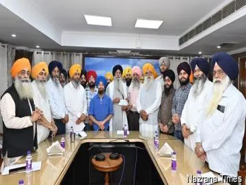 ਸ਼੍ਰੋਮਣੀ ਕਮੇਟੀ ਵੱਲੋਂ ਅੰਮ੍ਰਿਤਧਾਰੀ ਬੱਚਿਆਂ ਨੂੰ 2 ਕਰੋੜ 28 ਲੱਖ ਰੁਪਏ ਦੇ ਵਜੀਫੇ ਜਾਰੀ