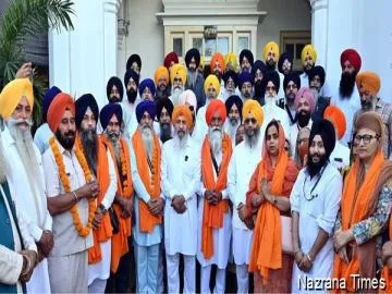 ਖ਼ਾਲਸਾ ਸਾਜਣਾ ਦਿਵਸ ਮਨਾਉਣ ਲਈ ਸ਼੍ਰੋਮਣੀ ਕਮੇਟੀ ਵੱਲੋਂ ਸਿੱਖ ਸ਼ਰਧਾਲੂਆਂ ਦਾ ਜਥਾ ਪਾਕਿਸਤਾਨ ਲਈ ਰਵਾਨਾ