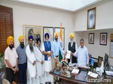 ਜਥੇਦਾਰ ਜਗਤਾਰ ਸਿੰਘ ਹਵਾਰਾ ਦੀ ਪੈਰੋਲ ਅਤੇ ਬੰਦੀ ਸਿੱਖਾਂ ਦੀ ਰਿਹਾਈ ਲਈ ਉੱਚ ਪੱਧਰੀ ਵਫ਼ਦ ਵੱਲੋਂ ਰਾਜਪਾਲ ਨੂੰ ਮੰਗ ਪੱਤਰ ਸੌਂਪਿਆ