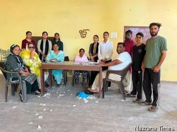 ਚੱਕ ਸਾਹਬੂ ਵਿੱਚ ਸਮਾਰਟ ਰਾਸ਼ਨ ਕਾਰਡ ਵੰਡੇ