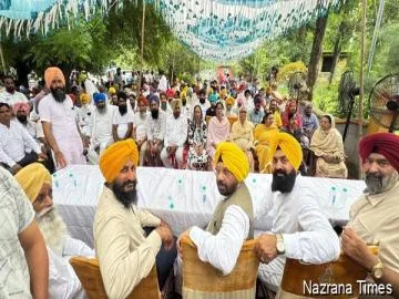 ਰੰਗਲਾ ਪੰਜਾਬ ਯੋਜਨਾ ਤਹਿਤ ਬਲਾਕ ਤਰਸਿੱਕਾ ਦੀਆਂ 52 ਪੰਚਾਇਤਾਂ ਨੂੰ 5 ਕਰੋੜ ਰੁਪਏ ਦੀ ਗ੍ਰਾਂਟ ਦੇ ਚੈੱਕ ਤਕਸੀਮ