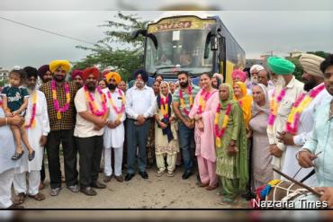 ਮੰਤਰੀ ਤੀਰਥ ਯਾਤਰਾ ਯੋਜਨਾ ਤਹਿਤ ਵਿਧਾਇਕ ਕੁਲਵੰਤ ਸਿੰਘ ਦੀ ਦੇਖ-ਰੇਖ ਹੇਠ  2 ਬੱਸਾਂ ਅੰਮ੍ਰਿਤਸਰ ਸਾਹਿਬ ਲਈ ਰਵਾਨਾ...