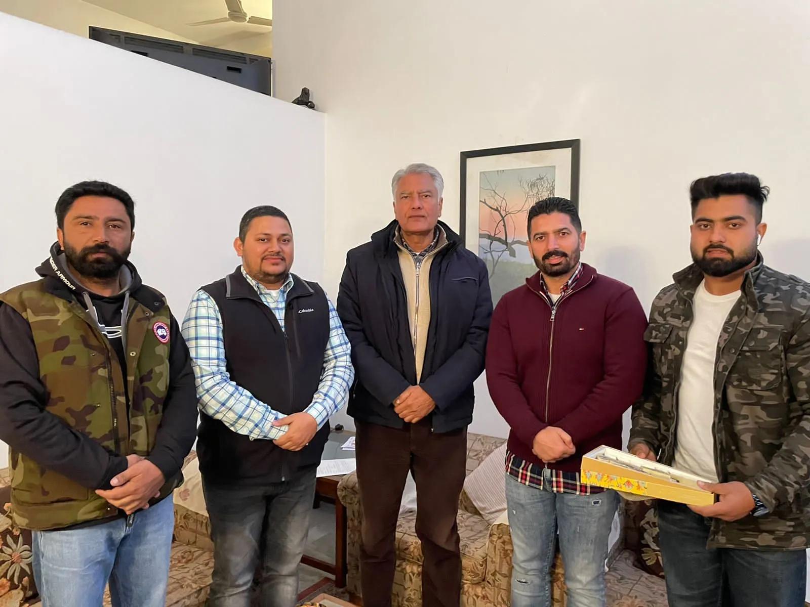 ਅਸ਼ਵਿਨ ਭੱਲਾ ਨੂੰ ਕਾਰਜਕਾਰੀ ਪ੍ਰਧਾਨ ਬਣਨ ਤੇ ਸੁਨੀਨ ਜਾਖੜ ਨੇ ਦਿੱਤੀ ਵਧਾਈ