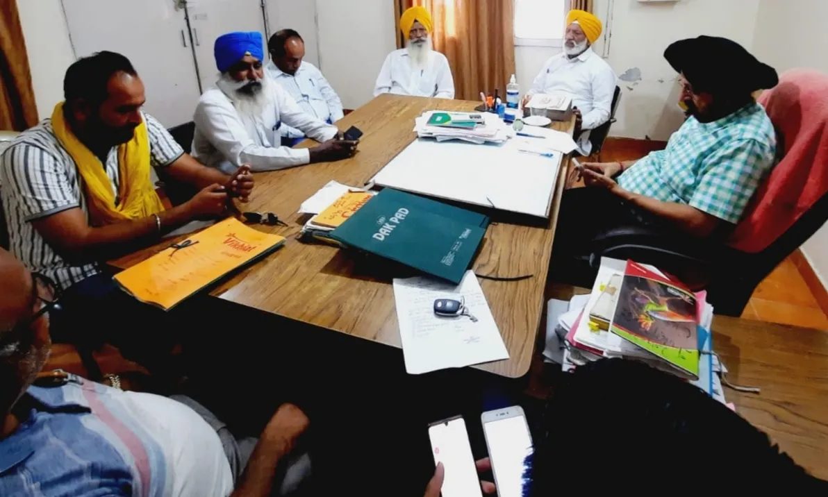 ਹਲਕਾ ਇੰਚਾਰਜ  ਜੀਤ ਲਾਲ ਭੱਟੀ  ਨੇ  ਕਾਰਜਕਾਰੀ ਇੰਜੀਨੀਅਰ ਨਾਲ ਕੀਤੀ ਖਾਸ ਮੁਲਾਕਾਤ