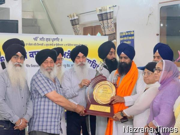 ਖਾਲਸਾ ਪੰਥ ਦੀ ਸਾਜਨਾ ਦਿਹਾੜੇ ਮੌਕੇ ਗੁਰਮਤਿ ਸਮਾਗਮ ਆਯੋਜਿਤ, ਗਿਆਨੀ ਕੁਲਦੀਪ ਸਿੰਘ ਗੜਗੱਜ ਸਨਮਾਨਿਤ