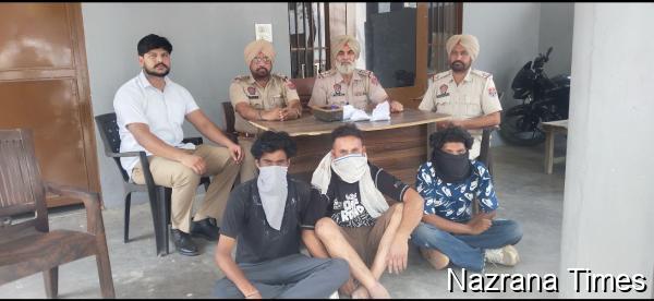 ਨਸ਼ਿਆਂ ਵਿਰੁੱਧ ਯੁੱਧ ਮੁਹਿੰਮ ਤਹਿਤ ਪੁਲਿਸ ਚੌਂਕੀ ਟਾਂਗਰਾ ਵੱਲੋਂ ਤਿੰਨ ਵਿਅਕਤੀਆਂ ਨੂੰ 68 ਗ੍ਰਾਮ ਹੈਰੋਇਨ ਤੇ 20 ਹਜਾਰ ਨਗਦੀ ਸਮੇਤ ਕਾਬੂ ਕੀਤਾ