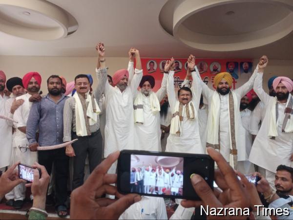 ਕਾਂਗਰਸ ਪਾਰਟੀ ਵੱਲੋਂ ਚੌਹਾਨ ਪੈਲੇਸ ਵਿਖੇ ਸਵਿਧਾਨ ਬਚਾਓ ਰੈਲੀ ਦਾ ਆਯੋਜਨ ਕੀਤਾ ਗਿਆ