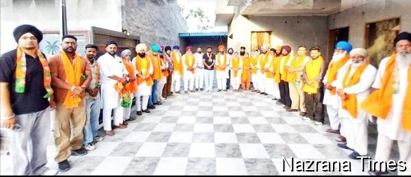 ਪਿੰਡ ਠਰੂ ਵਿਖੇ ਜ਼ਿਲ੍ਹਾ ਪ੍ਰਧਾਨ ਸੰਧੂ ਦੀ ਅਗਵਾਈ ਹੇਠ ਸਾਬਕਾ ਸਰਪੰਚ ਸਮੇਤ ਦੋ ਸਾਬਕਾ ਪੰਚਾਇਤ ਮੈਂਬਰ ਭਾਜਪਾ ਵਿੱਚ ਸ਼ਾਮਲ
