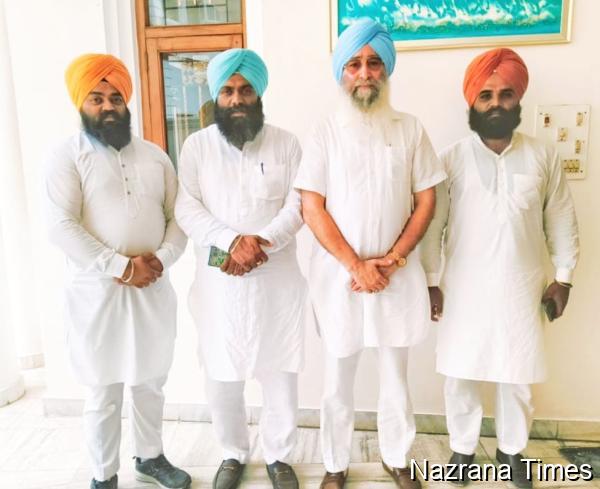 ਇੰਗਲੈਂਡ ਦੌਰੇ ਤੋਂ ਵਾਪਸ ਪਰਤੇ ਬ੍ਰਹਮਪੁਰਾ,ਕਿਹਾ- ਐਨਆਰਆਈ ਪੰਜਾਬੀਆਂ ਦਾ ਅਕਾਲੀ ਦਲ 'ਤੇ ਭਰੋਸਾ ਅਟੁੱਟ