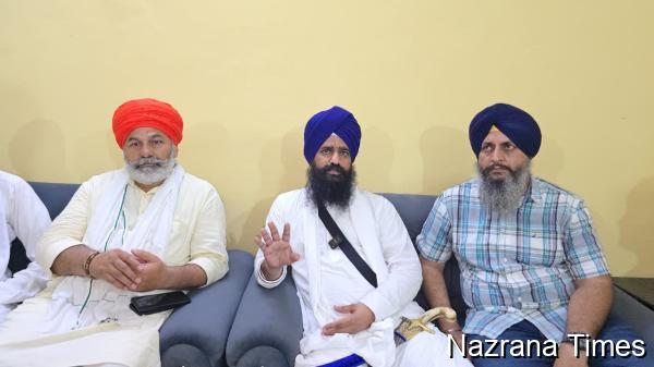 ਜਥੇਦਾਰ ਕੁਲਦੀਪ ਸਿੰਘ ਗੜਗੱਜ ਜੀ ਨੇ ਜ਼ਿਲ੍ਹਾ ਅੰਮ੍ਰਿਤਸਰ ਅਤੇ ਗੁਰਦਾਸਪੁਰ ਦੇ ਹੜ ਪੀੜਤ ਇਲਾਕੇ ਦਾ ਦੌਰਾ ਕੀਤਾ, ਕਿਸਾਨ ਆਗੂ ਟਿਕੈਤ ਨਾਲ ਵੀ ਹੋਈ ਮੁਲਾਕਾਤ 