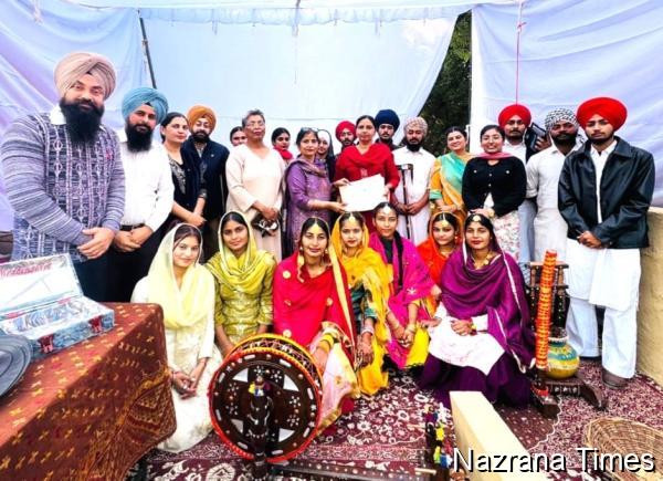 ਗੁਰੂ ਅਰਜਨ ਦੇਵ ਖਾਲਸਾ ਕਾਲਜ ਵੱਲੋਂ ਪੰਜਾਬੀ ਵਿਰਸੇ ਨੂੰ ਪੇਸ਼ ਕਰਦੀ ਲੋਕ ਕਲਾ ਪ੍ਰਦਰਸ਼ਨੀ ਲਗਾਈ