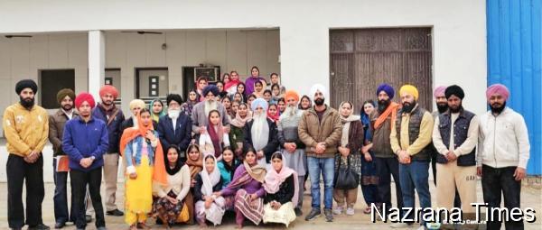 ਖ਼ਾਲਸਾ ਕਾਲਜ ਚੋਹਲਾ ਸਾਹਿਬ ਦੇ ਐਨਐਸਐਸ ਕੈਂਪ ਦੇ ਵਲੰਟੀਅਰਜ ਵਲੋਂ ਕਰਮੂੰਵਾਲਾ ਵਿਖੇ ਸਾਖਰਤਾ ਅਤੇ ਸਫਾਈ ਅਭਿਆਨ