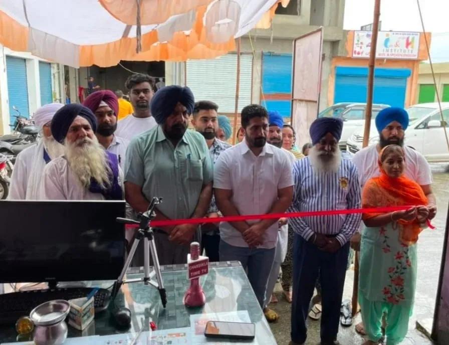 ਸੀਨੀਅਰ ਕਾਂਗਰਸ ਨੇਤਾ ਅਸ਼ਵਨ ਭੱਲਾ ਨੇ ਪ੍ਰੈਸ ਦਫਤਰ ਦਾ  ਰੀਬਨ ਕੱਟ ਕੇ ਕੀਤਾ ਉਦਘਾਟਨ                                         