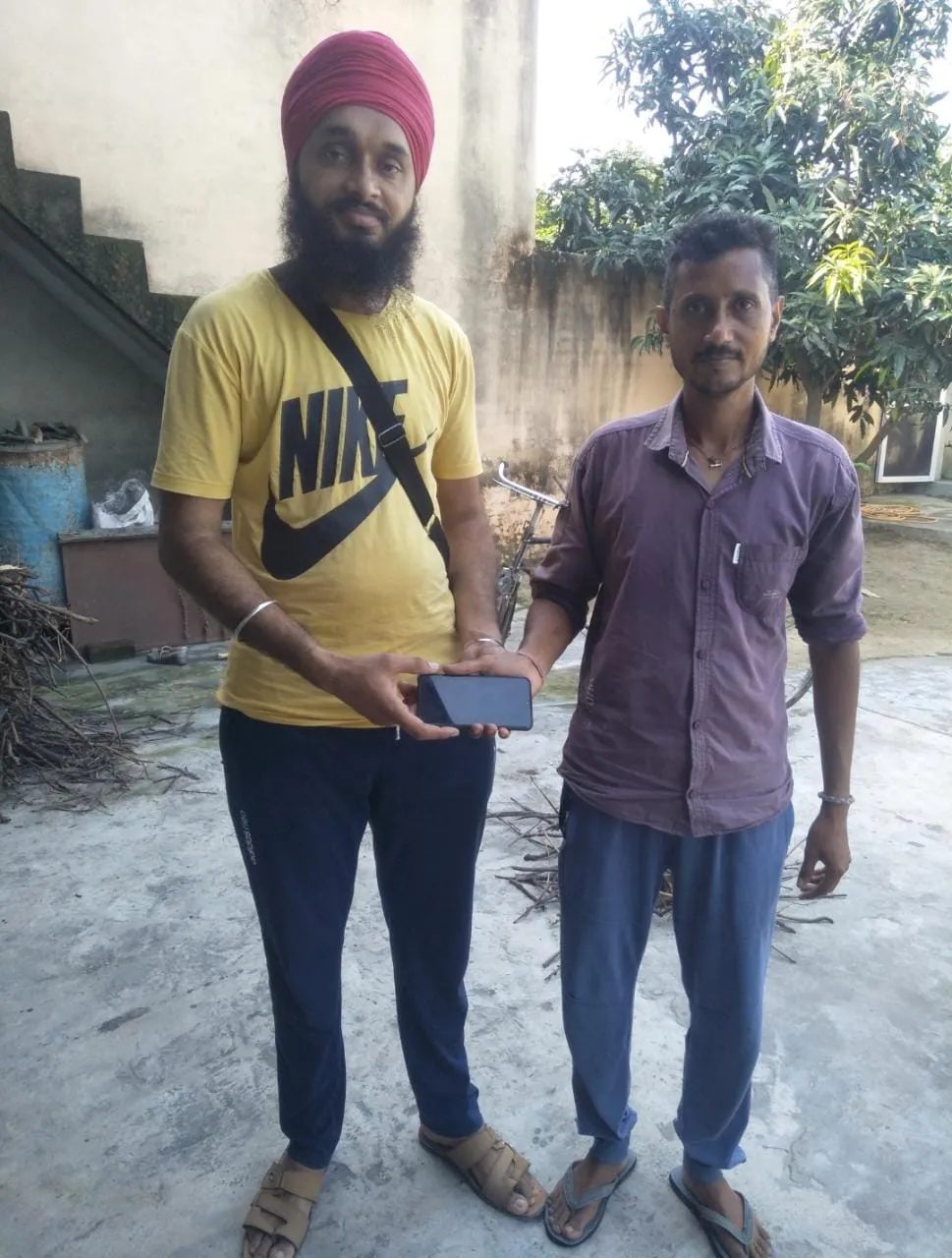 ਇਮਾਨਦਾਰੀ  ਦੀ ਮਿਸਾਲ ਬਣਿਆ  ਠਾਕੁਰ ਅਰਜਿੰਦਰ ਸਿੰਘ   