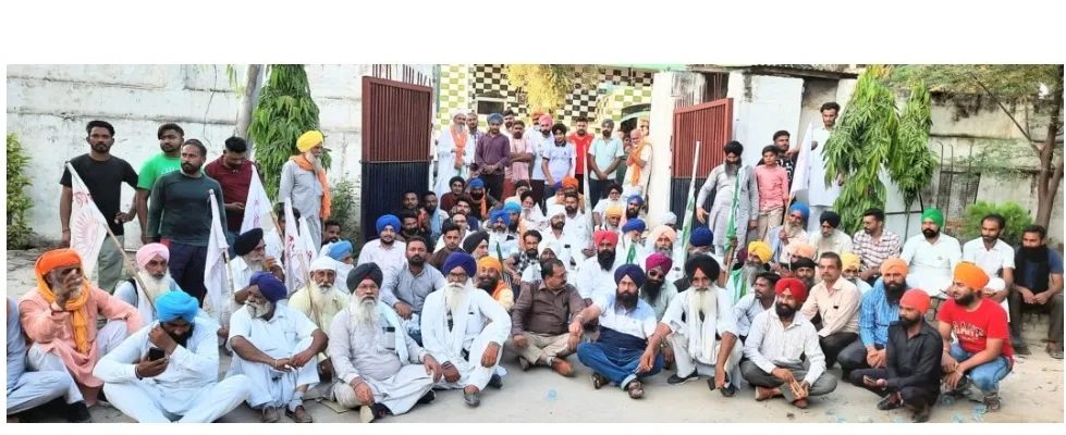 ਮੱਖੂ ਪੁਲਿਸ ਵੱਲੋਂ ਪੱਤਰਕਾਰ ਨੂੰ ਜਬਰੀ ਅਗਵਾਹ ਕਰਕੇ 5 ਘੰਟੇ ਰੱਖਿਆ ਨਜਾਇਜ ਹਿਰਾਸਤ ਚ