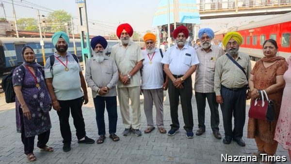 ਖਾਲਸਾ ਸਾਜਨਾ ਦਿਵਸ ਨੂੰ ਸਮਰਪਿਤ ਬੰਗਲਾਦੇਸ਼ ਦੇ ਗੁਰਦੁਆਰਿਆਂ ਦੇ ਦਰਸ਼ਨ ਉਪਰੰਤ 40 ਸ਼ਰਧਾਲੂਆਂ ਦਾ ਜਥਾ ਵਾਪਸ ਪਰਤਿਆ