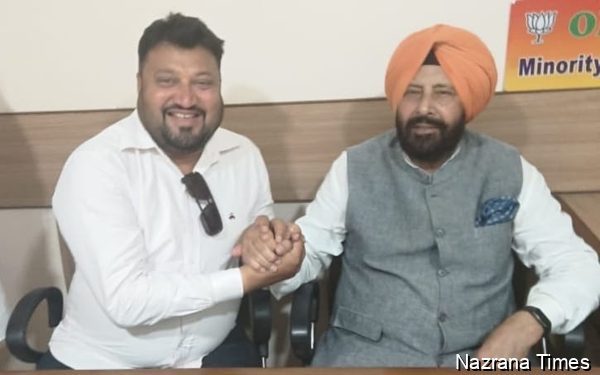 ਭਾਜਪਾ ਆਗੂ ਪ੍ਰਦੀਪ ਕੁਮਾਰ ਨੇ ਪੰਜਾਬ ਭਾਜਪਾ ਪ੍ਰਧਾਨ ਕੇਵਲ ਸਿੰਘ ਢਿੱਲੋਂ ਨਾਲ ਕੀਤੀ ਮੁਲਾਕਾਤ, ਕਈ ਮਹੱਤਵਪੂਰਨ ਮੁੱਦਿਆਂ ਤੇ ਕੀਤੀ ਚਰਚਾ