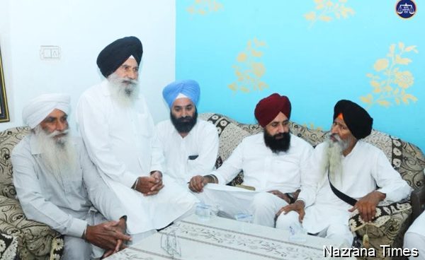 ਸਰਪੰਚ ਬਿੱਲਾ ਸ਼ੇਰੋਂ ਵਲੋਂ S.G.P.C ਮੈਂਬਰ ਬਲਵਿੰਦਰ ਸਿੰਘ ਵੇਈਂਪੁਈਂ ਨਾਲ ਮੀਟਿੰਗ