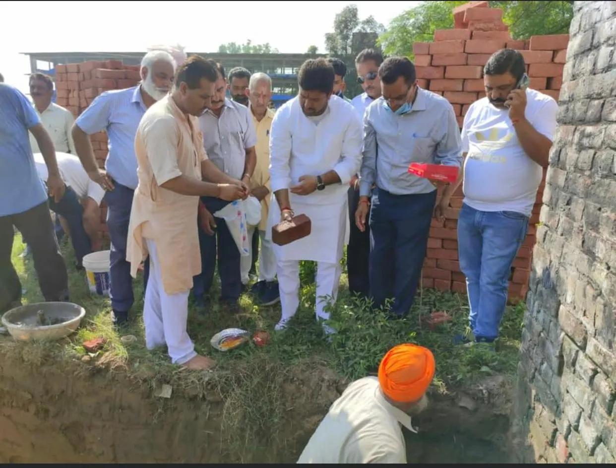 ਢਾਈ  ਮਹੀਨੇ ਵਿੱਚ ਤਿਆਰ ਹੋ ਜਾਵੇਗਾ ਪਿੰਡ ਘੋਹ ਦਾ  ਸਟੇਡੀਅਮ : ਪਨੀਤ ਪਿੰਟਾ ਸੈਣੀ     
