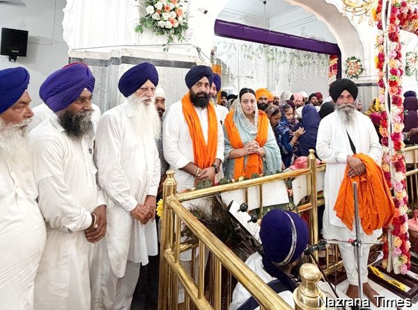 ਹਲਕਾ ਇੰਚਾਰਜ ਬੀਬਾ ਰਮਨਦੀਪ ਕੌਰ ਤੇ ਅਵਤਾਰ ਸਿੰਘ ਬਿੱਲਾ ਸ਼ੇਰੋਂ ਇਤਿਹਾਸਕ ਗੁਰਦੁਆਰਾ ਚੋਹਲਾ ਸਾਹਿਬ ਨਤਮਸਤਕ