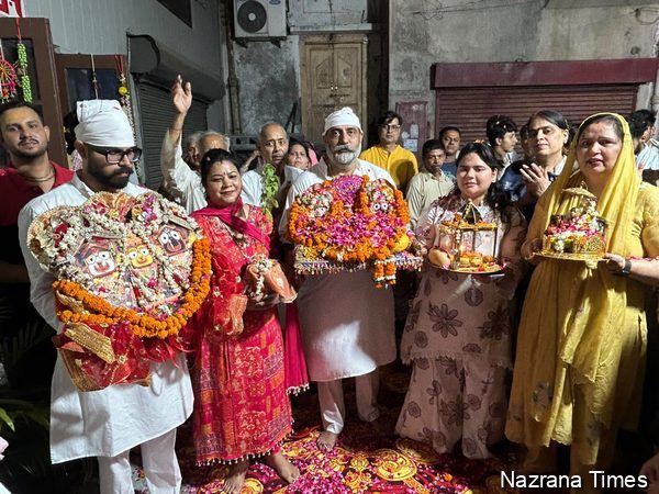 पुराना अस्पताल बना वृंदावन, 21वीं संध्या फेरी में उमड़ा भक्ति का सागर