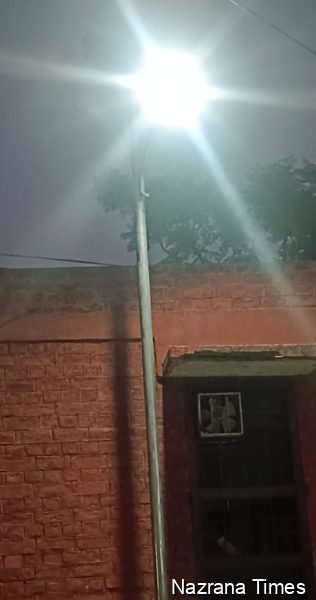 ਪਿੰਡ ਮੱਲ੍ਹੀਆ ਵਿੱਚ ਲੱਗੀਆਂ ਸਟਰੀਟ ਲਾਈਟਾਂ, ਸਟਰੀਟ ਲਾਈਟਾਂ ਲੱਗਣ ਨਾਲ ਪਿੰਡ  ਮੱਲ੍ਹੀਆ ਰੁਸ਼ਨਾਇਆ  ਨਵਕਰਨ ਸਿੰਘ ਮੱਲ੍ਹੀ