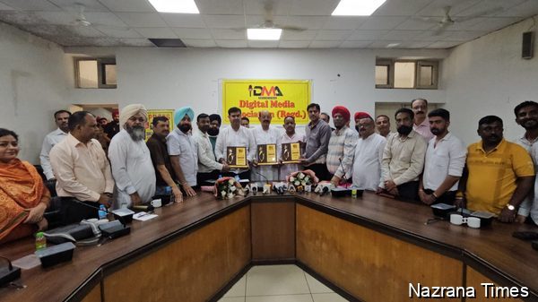 कैबिनेट मंत्री मोहिंदर भगत और मेयर वनीत धीर ने रिलीज़ किए Digital Media Association के आईडी कार्ड व व्हीकल स्टिकर