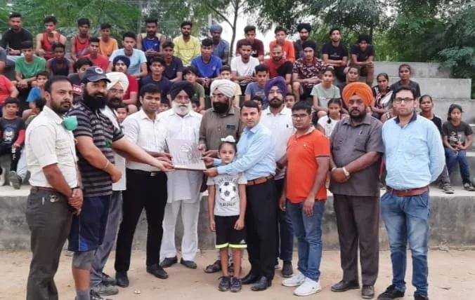 ਡਿਪਟੀ ਕਮਿਸ਼ਨਰ ਸ਼ਹਿਰੀ ਵਿਕਾਸ ਵੱਲੋਂ  ਖੇਡ ਸਟੇਡੀਅਮ ਡੱਲੀ ਦਾ ਦੌਰਾ   