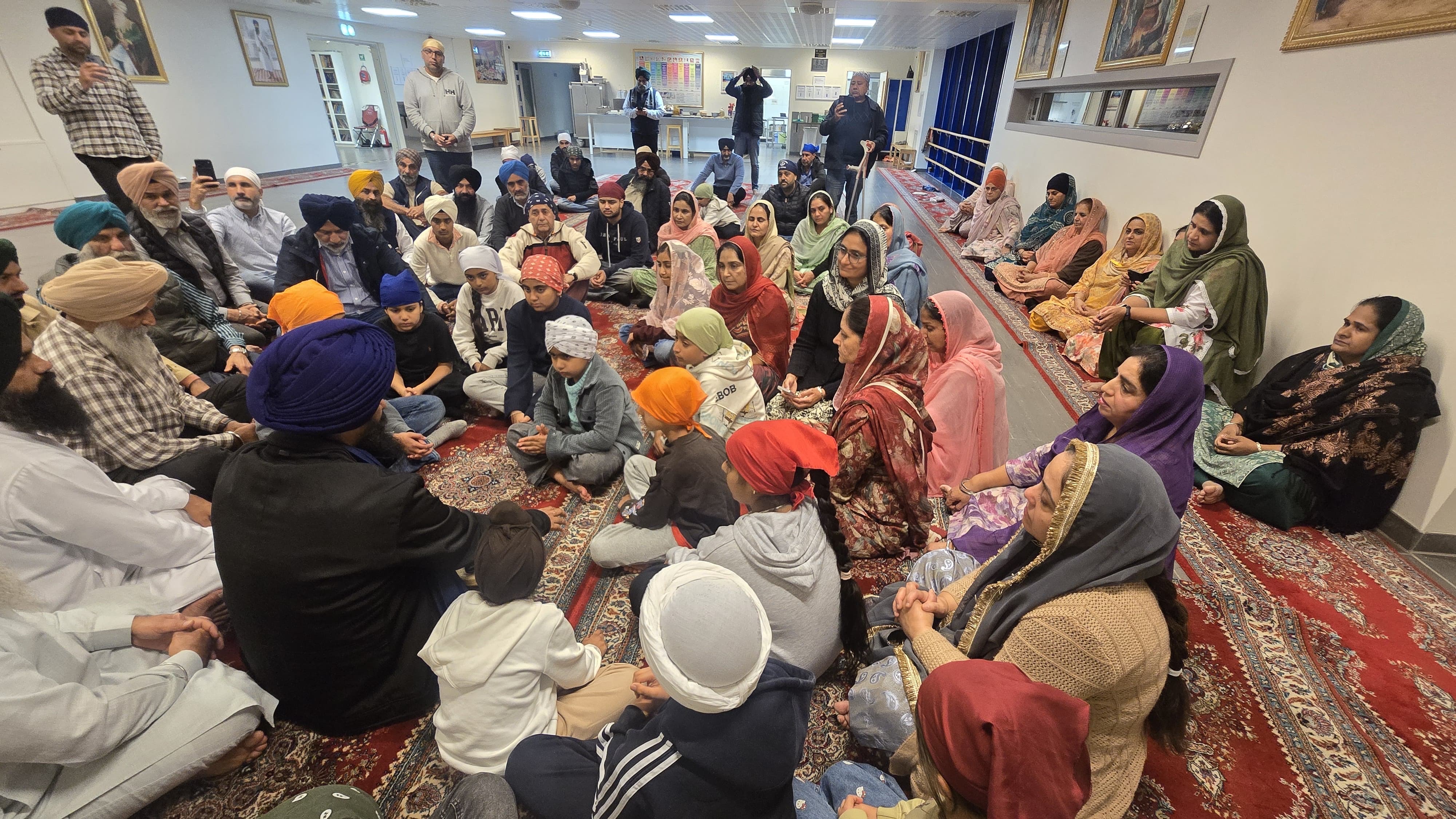 ਜਥੇਦਾਰ ਕੁਲਦੀਪ ਸਿੰਘ ਗੜਗੱਜ (ਨਾਰਵੇ) ਸਕੂਲ ਦੌਰਾ