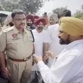 ਬਰਨਾਲਾ ਪੁਲਿਸ ਵੱਲੋਂ ਮਾਨਸਾ ਜਾ ਰਹੇ ਸਾਬਕਾ ਮੁੱਖ ਮੰਤਰੀ ਅਤੇ ਸਾਂਸਦ ਚਰਨਜੀਤ ਸਿੰਘ ਚੰਨੀ ਨੂੰ ਰਸਤੇ ਵਿੱਚ ਰੋਕਣ ਦੀ ਕੋਸ਼ਿਸ਼