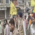 ਭਿਖੀ ਵਿੰਡ ਵਿਖੇ ਸ਼੍ਰੋਮਣੀ ਅਕਾਲੀ ਦਲ ਅੰਮ੍ਰਿਤਸਰ ਦੇ ਆਗੂਆਂ ਵੱਲੋਂ ਬੰਦ ਦੀ ਕਾਲ ਨੂੰ ਸਮਰਥਨ ਦੇਣ ਲਈ ਕੀਤਾ ਗਿਆ ਰੋਸ ਪ੍ਰਦਰਸ਼ਨ