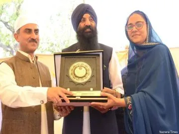 Satwant Kaur Submits PhD Thesis on Gurbani’s Arabic-Persian Vocabulary at Lahore’s LCWU