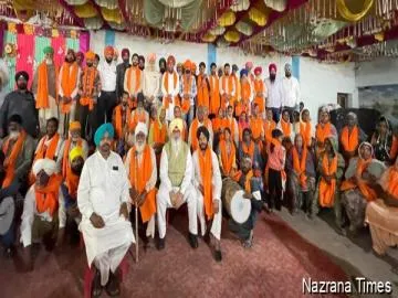 ਪਿੰਡ ਬਾਠ ਦੇ ਦਰਜਨਾਂ ਪਰਿਵਾਰ ਸਾਬਕਾ ਵਿਧਾਇਕ ਸਿੱਕੀ ਦੀ ਅਗਵਾਈ ਹੇਠ ਕਾਂਗਰਸ ਪਾਰਟੀ 'ਚ ਹੋਏ ਸ਼ਾਮਲ